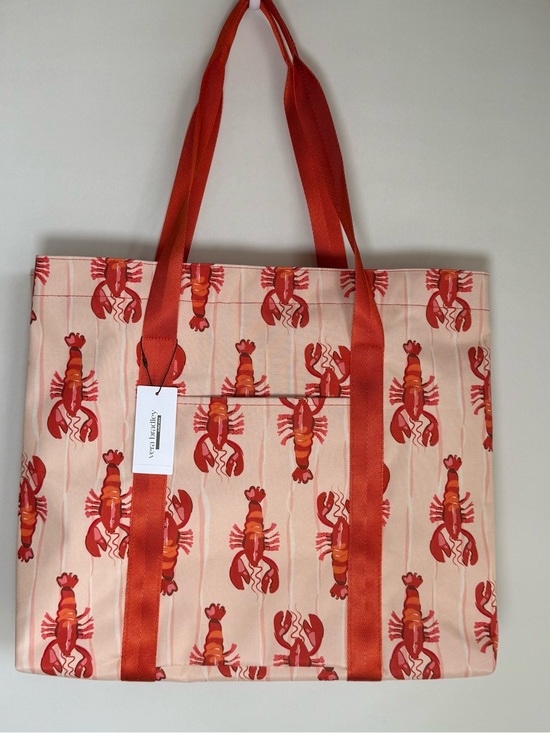 Vera Bradley Handbags - Vera Bradley large family tote “Lobster Clause” • NWT